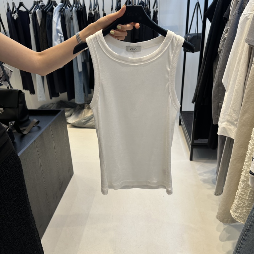 OSOO韓國東大門直郵女裝新品推薦職業熱賣人氣休閑吊帶背心OSOO吊帶/背心圖色1