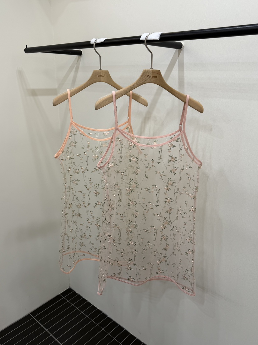 PERSON韓國東大門代購女裝新款職業26春夏，26夏季連衣裙刺繡PERSON連衣裙