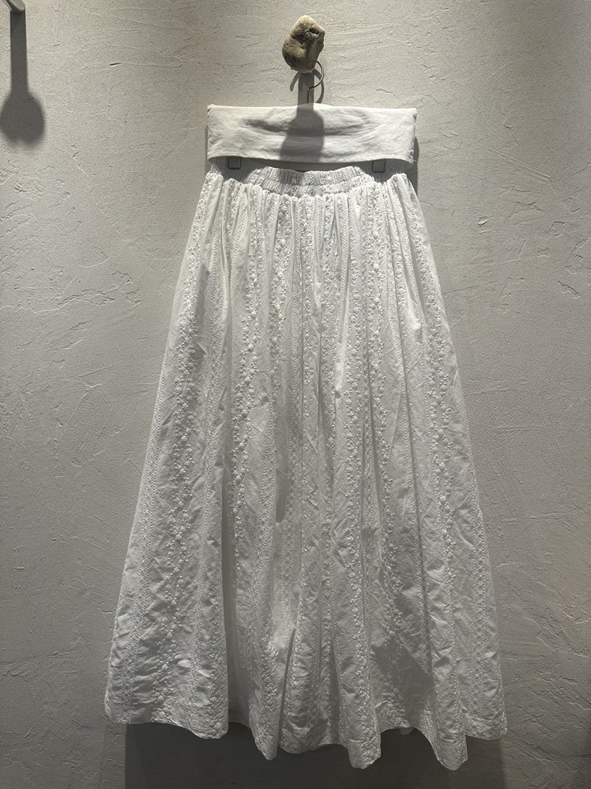 AT NOTE東大門實拍韓國女裝新品推薦人氣休閑熱賣長裙褶皺AT NOTE長裙