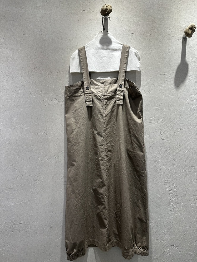 AT NOTE韓國東大門直郵女士新品時尚職業休閑連衣裙吊帶裙AT NOTE連衣裙