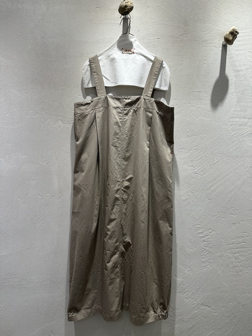 AT NOTE韓國東大門直郵女士新品時尚職業休閑連衣裙吊帶裙AT NOTE連衣裙圖色1