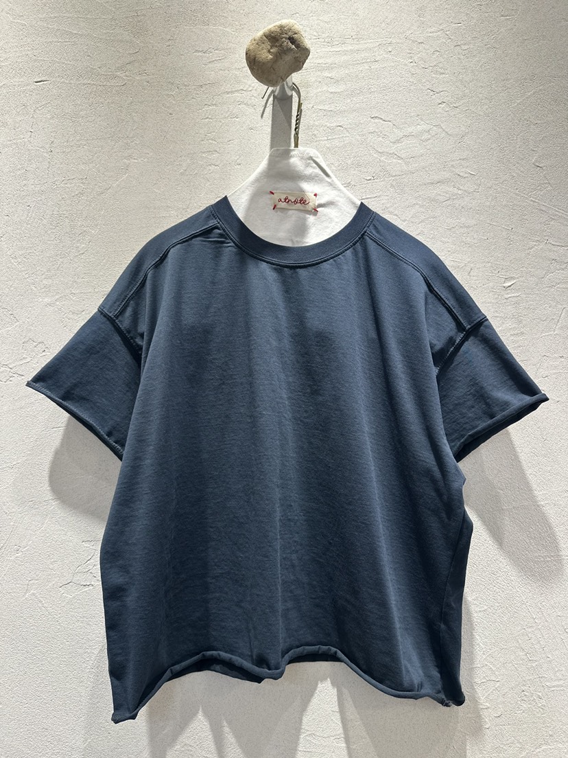 AT NOTE韓國東大門直郵女士新品推薦職業時尚26春夏，26夏季T恤鏤空AT NOTET恤圖色3