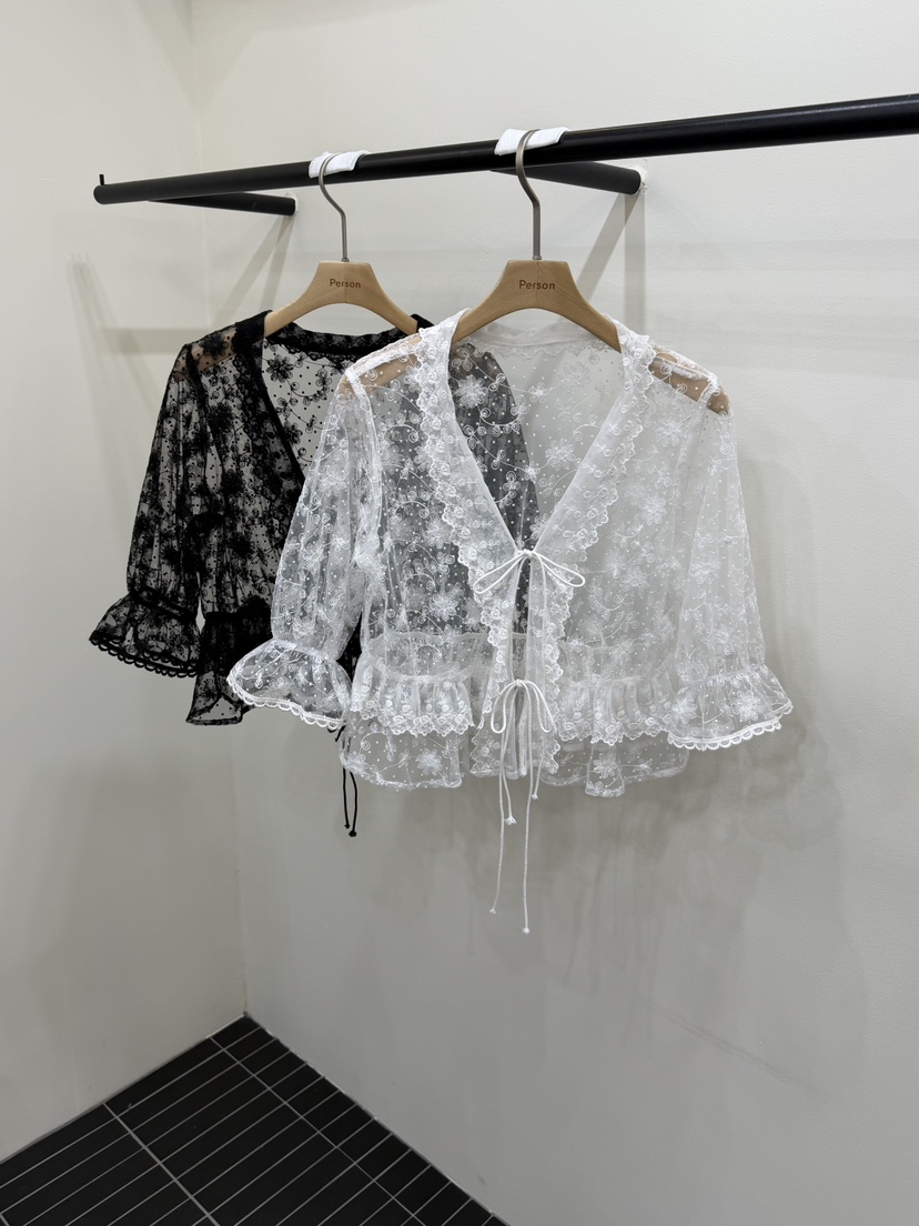 PERSON東大門實拍韓國女士新品人氣推薦襯衫蕾絲衫開衫繡花PERSON襯衫/蕾絲衫