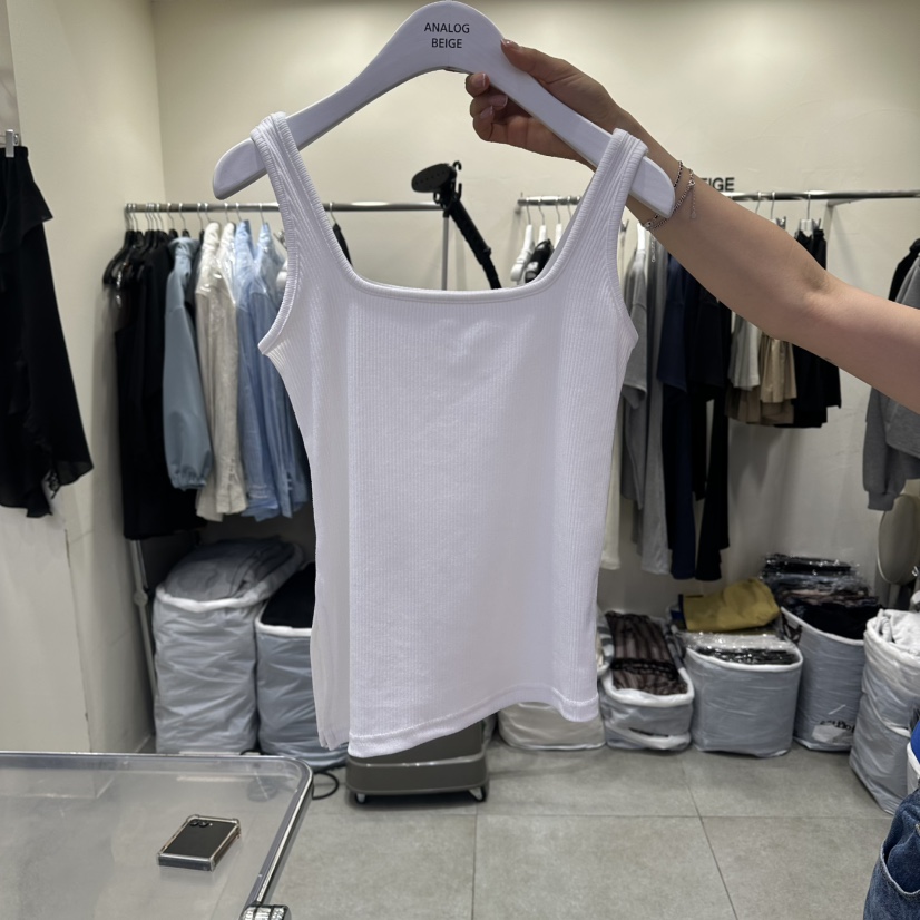 ANGLOG BEIGE韓國代購女士新品人氣熱賣26春夏，26夏季吊帶背心ANGLOG BEIGE吊帶/背心圖色2