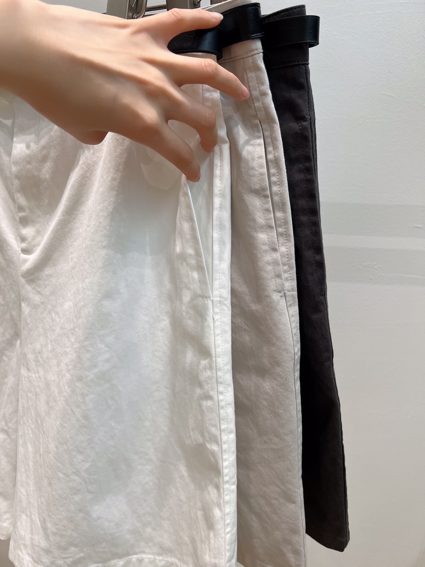 GLAD SOME韓國直郵女裝新款職業26春夏，26夏季短褲不含腰帶口袋GLAD SOME短褲