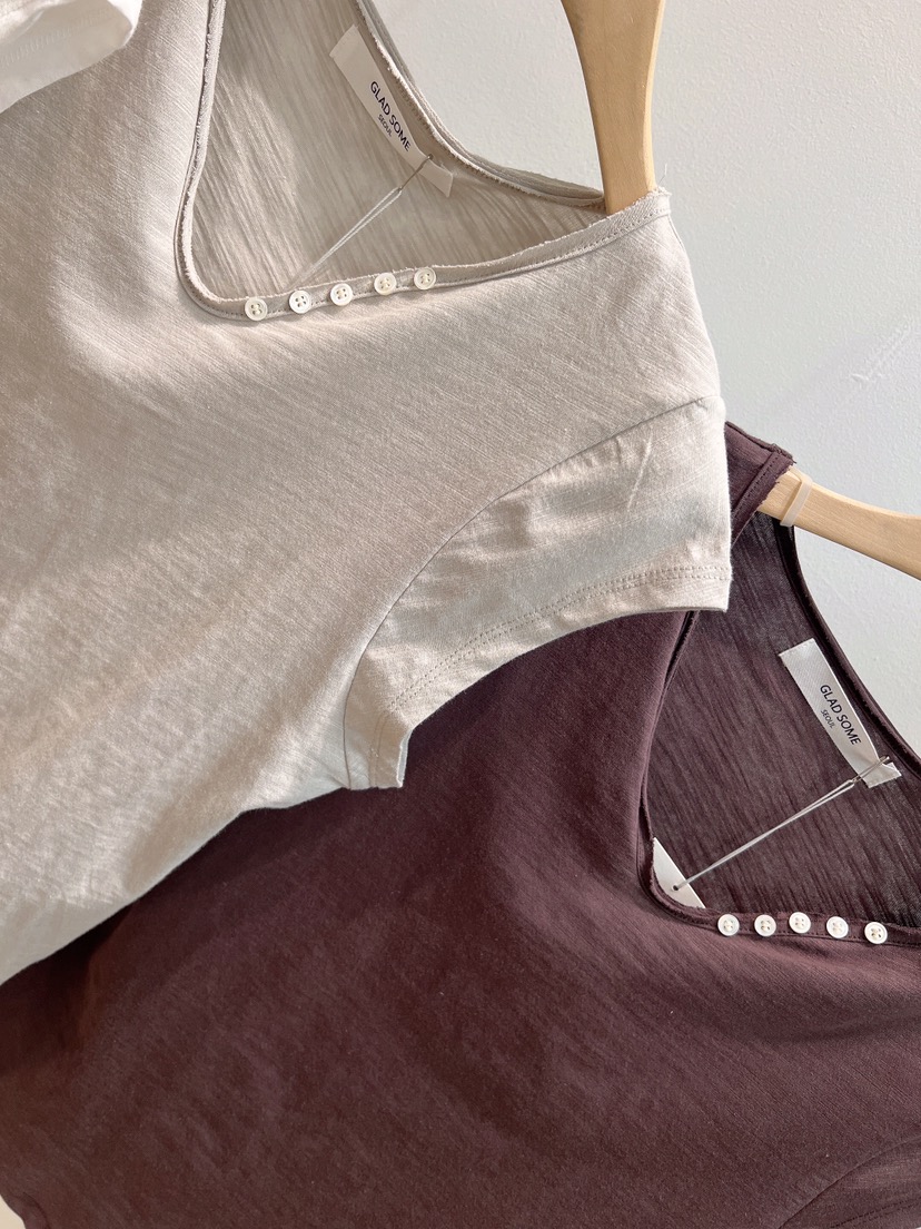 GLAD SOME韓國東大門直郵女裝新品職業26春夏，26夏季T恤GLAD SOMET恤