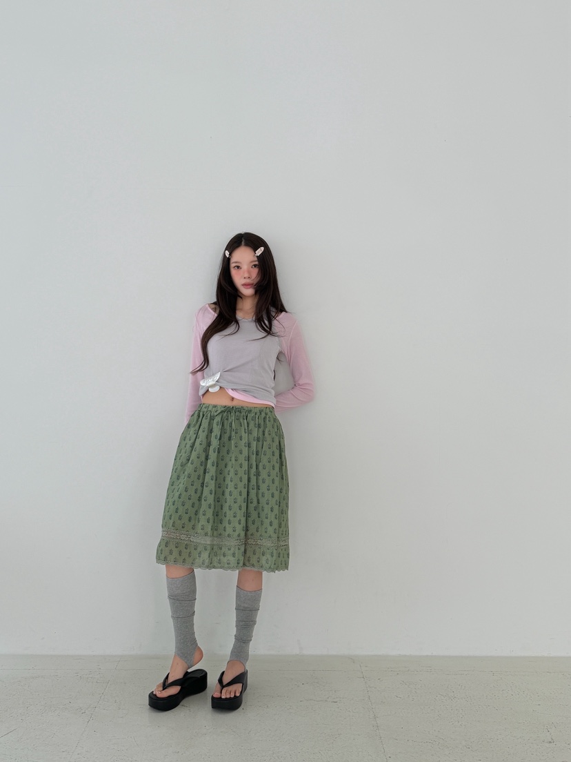 ARTE STUDIO/ATTENTION EDITORIAL韓國直郵女裝新款職業半身裙中短裙花朵蕾絲ARTE Studio半身裙/中短裙