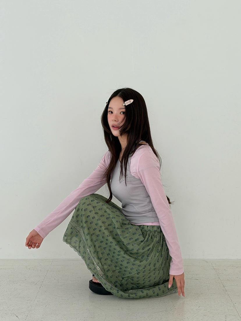 ARTE STUDIO/ATTENTION EDITORIAL韓國直郵女裝新款職業半身裙中短裙花朵蕾絲ARTE Studio半身裙/中短裙