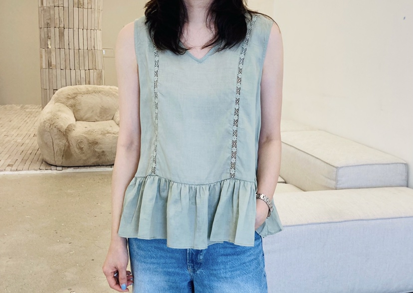 GLAD SOME韓國直郵女士新款職業人氣熱賣吊帶背心荷葉邊GLAD SOME吊帶/背心