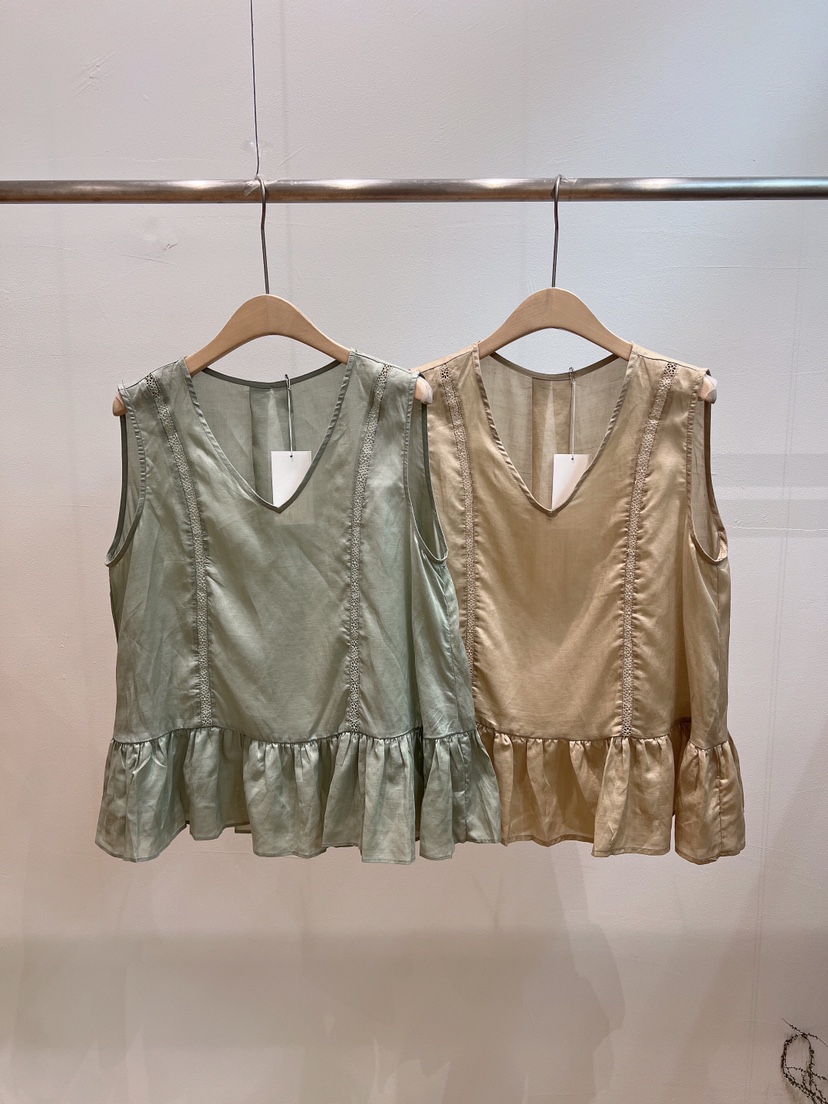 GLAD SOME韓國直郵女士新款職業人氣熱賣吊帶背心荷葉邊GLAD SOME吊帶/背心