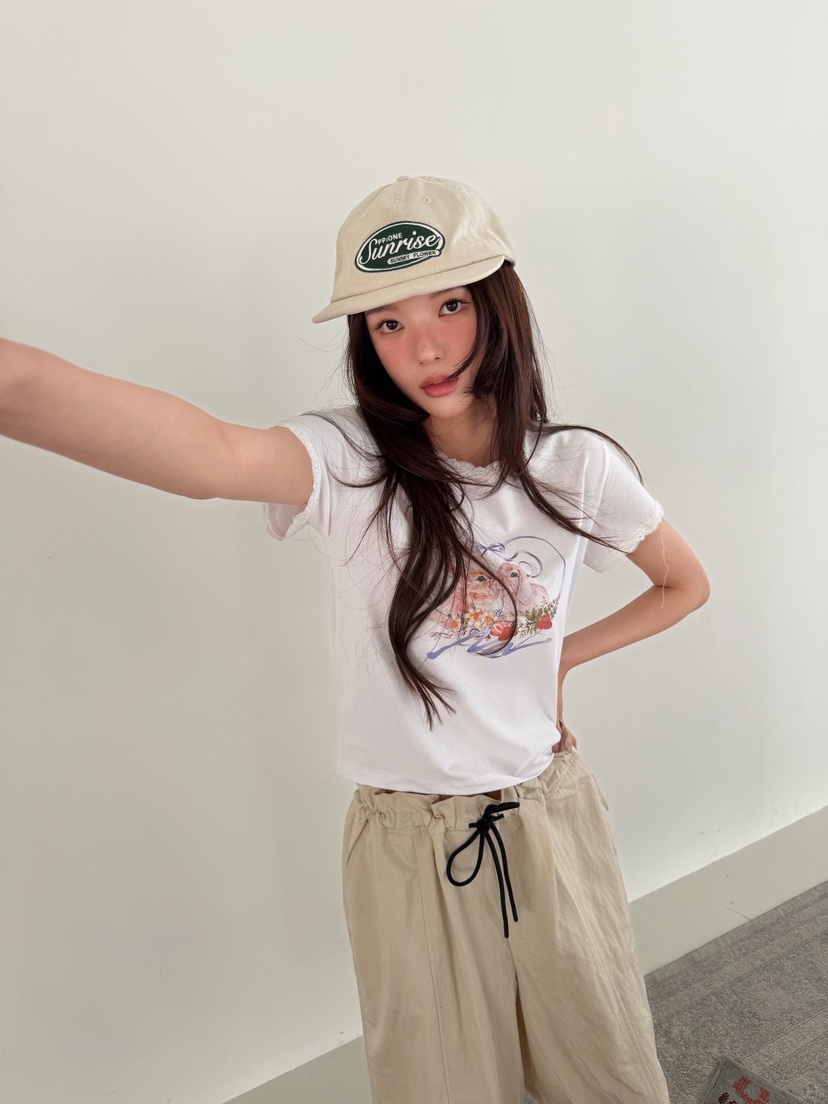 ARTE STUDIO/ATTENTION EDITORIAL韓國東大門直郵女士新品職業T恤蕾絲ARTE StudioT恤