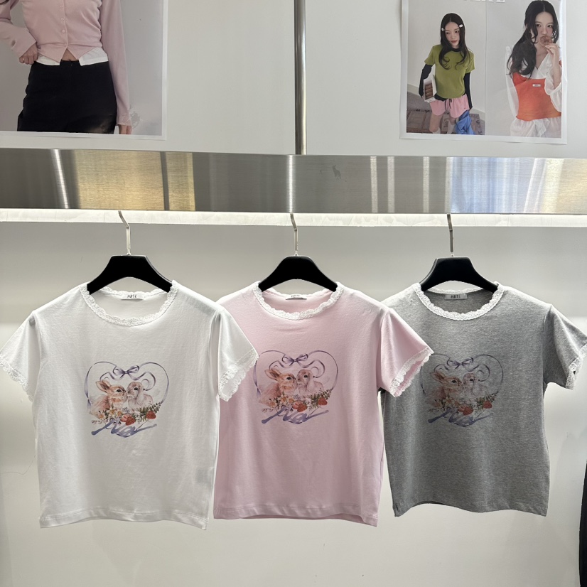 ARTE STUDIO/ATTENTION EDITORIAL韓國東大門直郵女士新品職業T恤蕾絲ARTE StudioT恤圖色2左二色