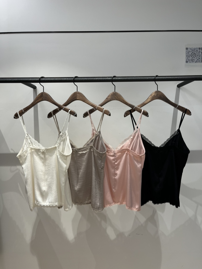 LOVE PULL東大門實拍韓國女裝新品職業推薦吊帶背心緞面LOVE PULL吊帶/背心