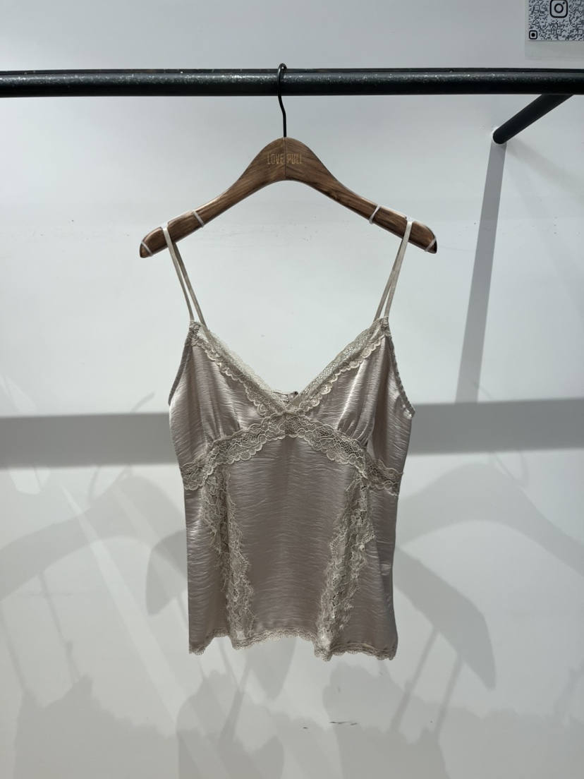 LOVE PULL東大門實拍韓國女裝新品職業推薦吊帶背心緞面LOVE PULL吊帶/背心圖色2