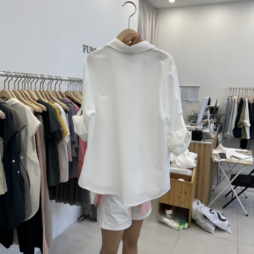 FUNNY POWDER韓國東大門直郵女裝新款熱賣時尚襯衫蕾絲衫THE FUNNY襯衫/蕾絲衫