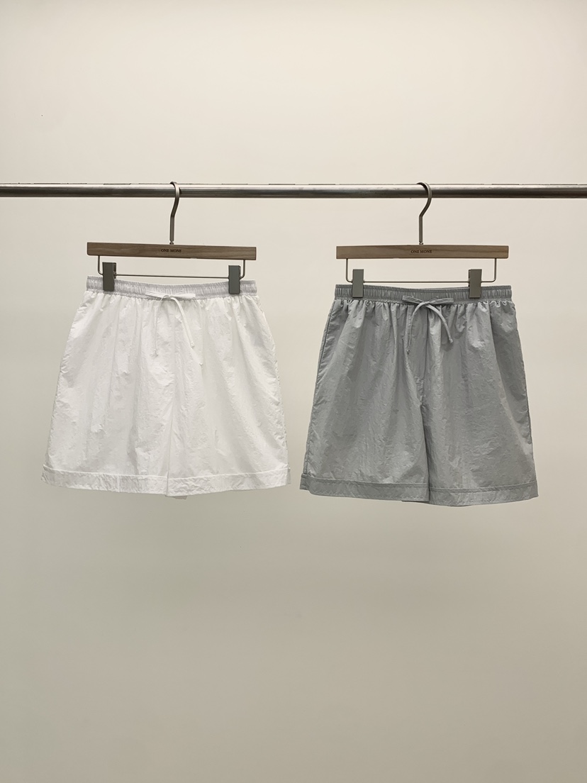 ONE MONE韓國東大門直郵女士新品人氣熱賣職業時尚26春夏，26夏季短褲ONE MONE短褲