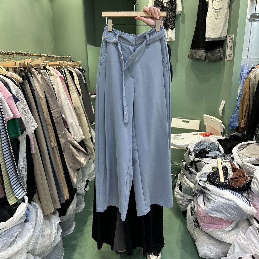 ROMANTIC NEWYORK韓國代購女士新品熱賣26春夏，26夏季休閑褲含腰帶ROMANTIC NEWYORK休閑褲圖色1