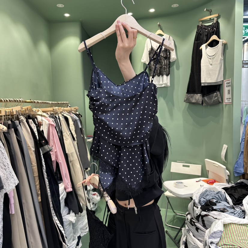 ROMANTIC NEWYORK東大門實拍韓國女裝新款推薦熱賣吊帶背心ROMANTIC NEWYORK吊帶/背心