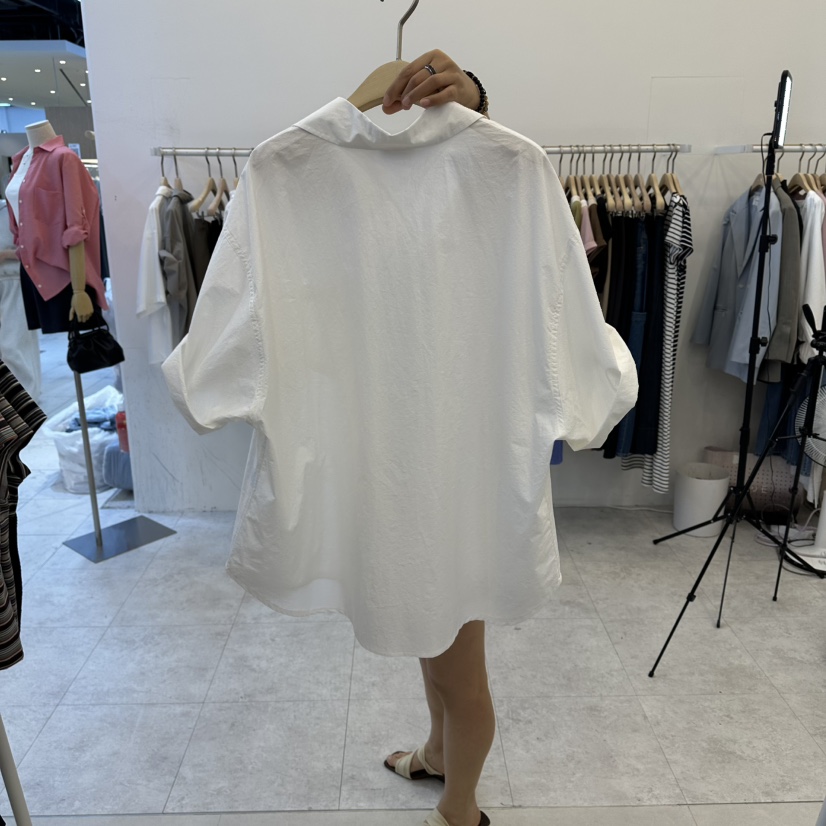 FUNNY POWDER韓國代購女裝新品時尚熱賣26春夏，26夏季襯衫蕾絲衫THE FUNNY襯衫/蕾絲衫