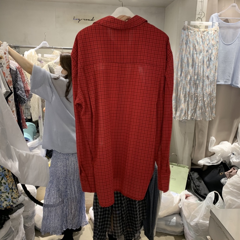 LOGROAD東大門實拍韓國女裝新款26春夏，26夏季襯衫蕾絲衫LOG ROAD襯衫/蕾絲衫