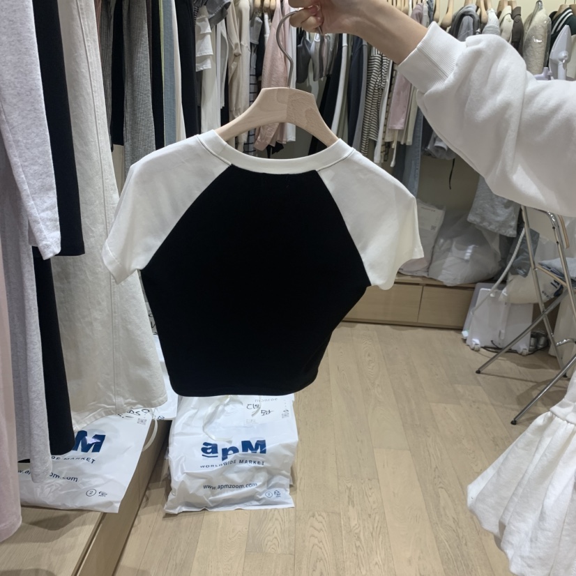 MEMOIRE東大門實拍韓國女裝新品人氣26春夏，26夏季休閑T恤MEMOIRET恤