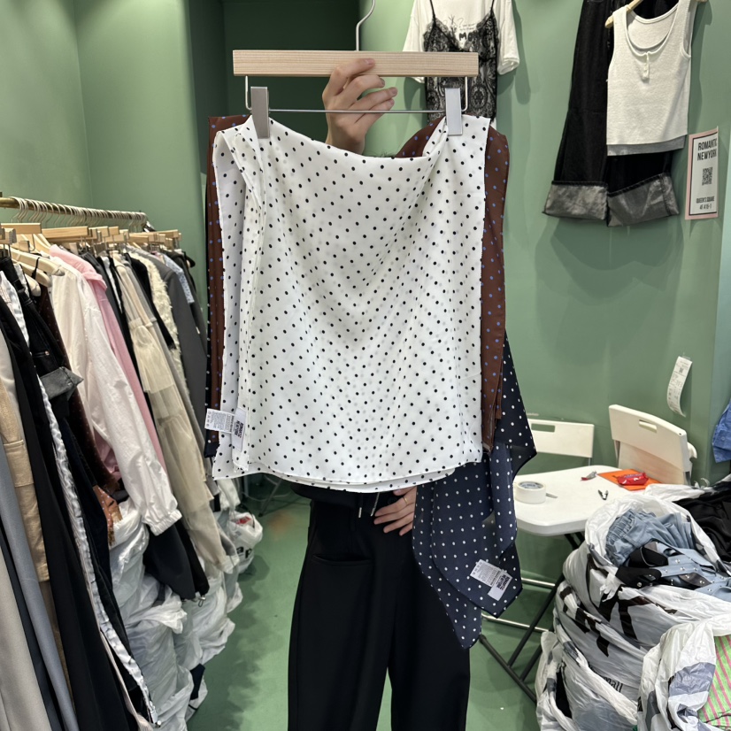 ROMANTIC NEWYORK韓國直郵女裝新品時尚吊帶背心圍巾圓點ROMANTIC NEWYORK吊帶/背心圖色1