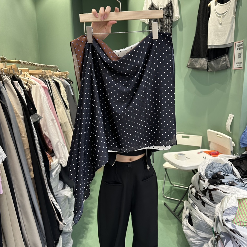 ROMANTIC NEWYORK韓國直郵女裝新品時尚吊帶背心圍巾圓點ROMANTIC NEWYORK吊帶/背心圖色2