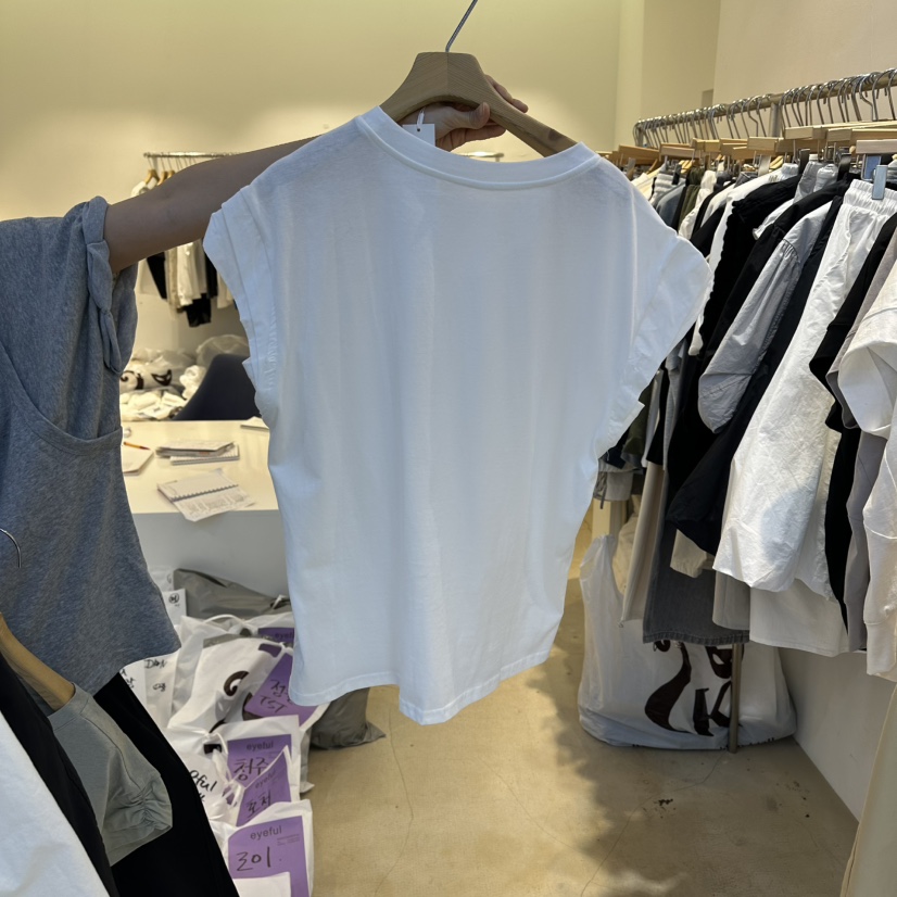 EYEFUL-Q東大門實拍韓國女裝新品職業26春夏，26夏季T恤eyefulT恤