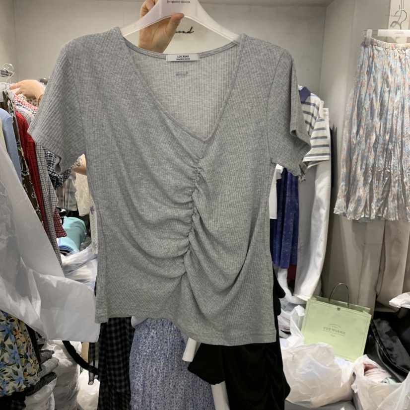 LOGROAD韓國直郵女裝新款職業熱賣時尚休閑人氣推薦T恤褶皺LOG ROADT恤圖色1