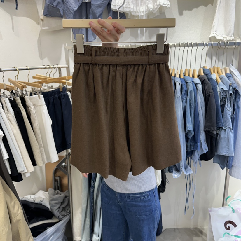 HIPTIQUE韓國直郵實拍女裝新款休閑職業時尚短褲含腰帶緞HIPTIQUE短褲