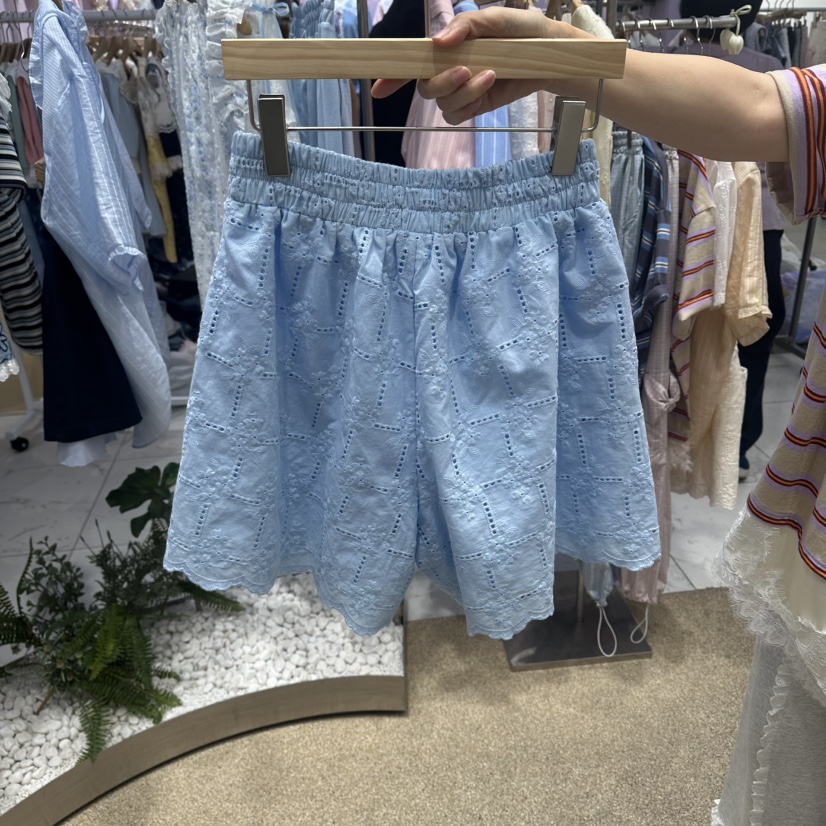 VIRUS韓國東大門代購女裝新款26春夏，26夏季職業短褲繡花VIRUS短褲