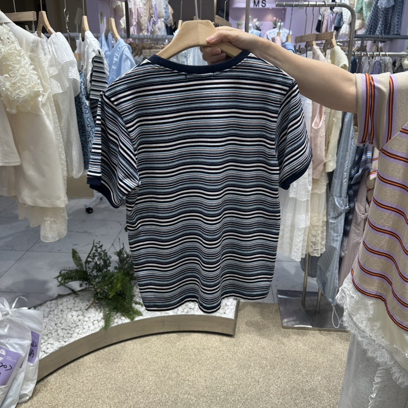 VIRUS韓國直郵實拍女裝新款人氣26春夏，26夏季推薦熱賣T恤VIRUST恤