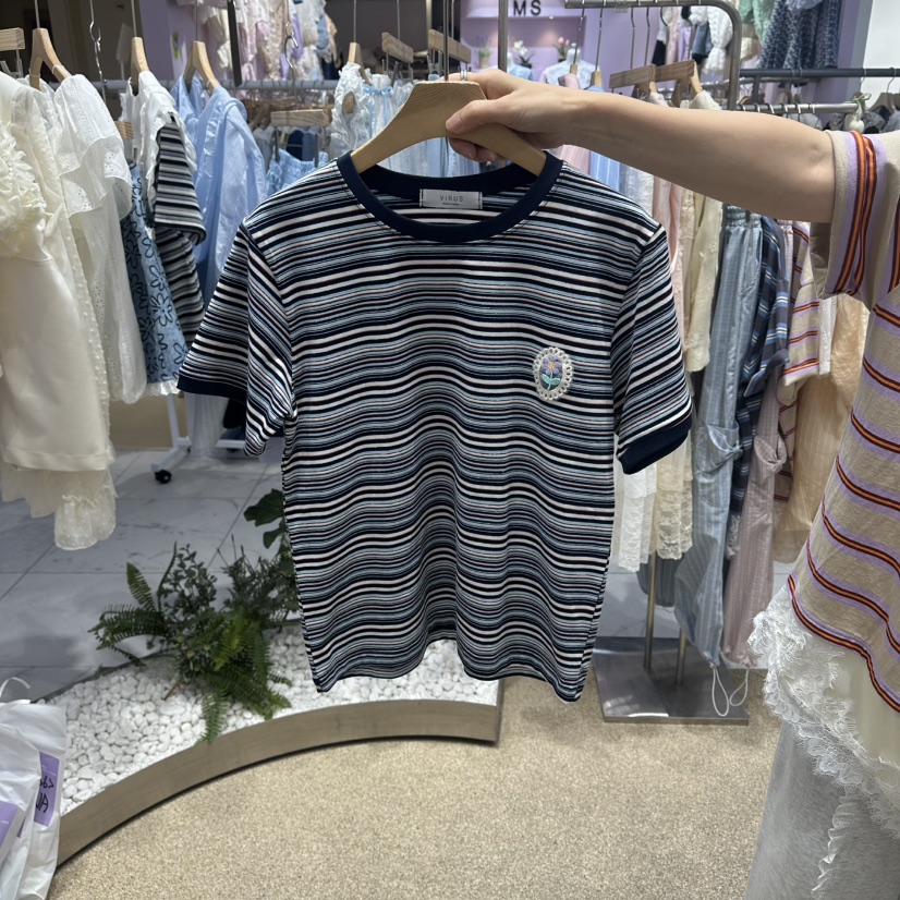 VIRUS韓國直郵實拍女裝新款人氣26春夏，26夏季推薦熱賣T恤VIRUST恤圖色1