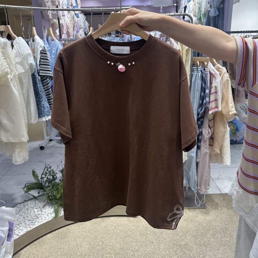 VIRUS韓國代購女裝新款時尚休閑推薦職業人氣26春夏，26夏季T恤絲帶VIRUST恤圖色1