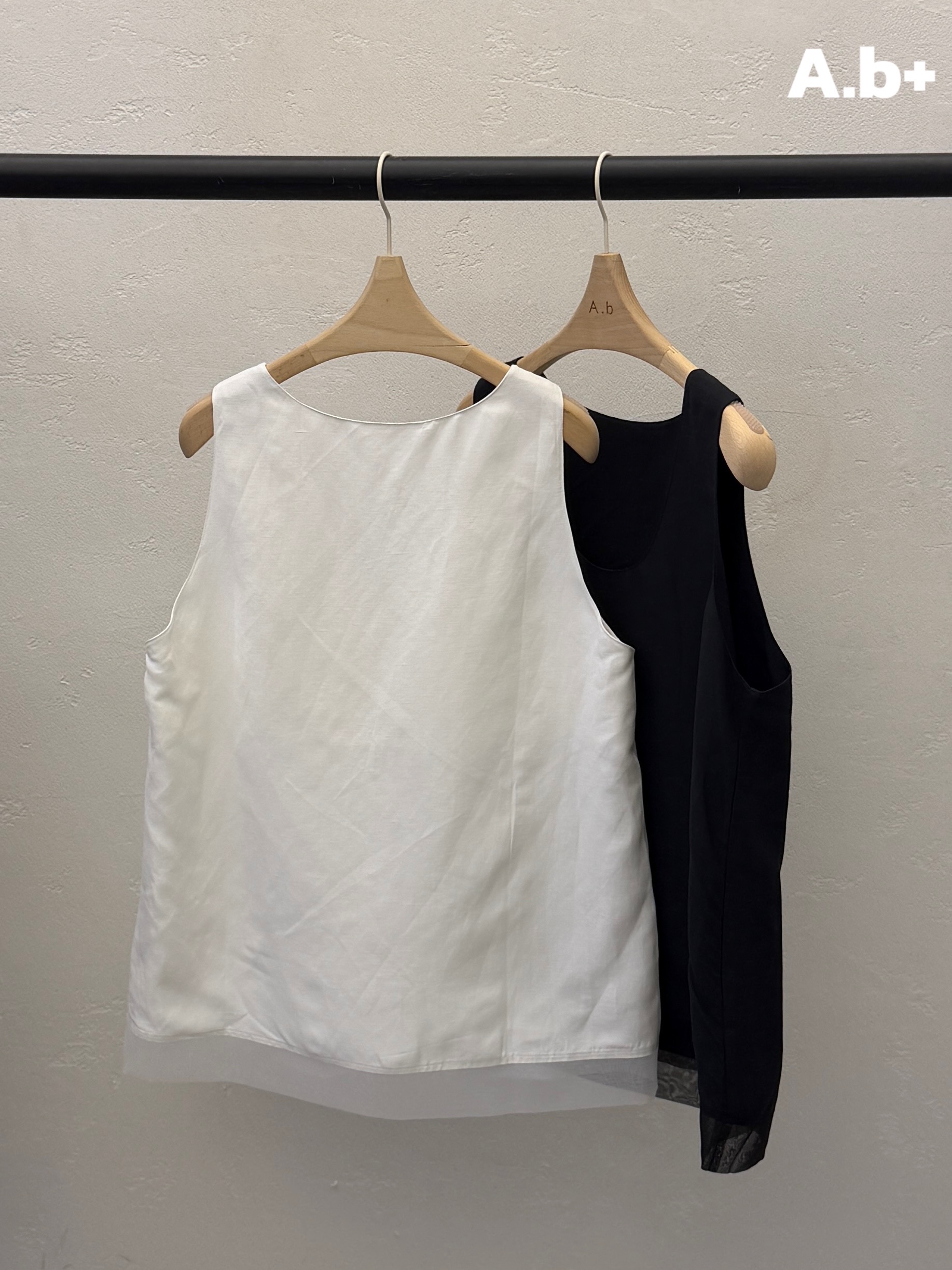 AUTUMN BEIGE PLUS韓國代購女裝新品職業熱賣26春夏，26夏季吊帶背心A.b/AUTUMN BEIGE吊帶/背心