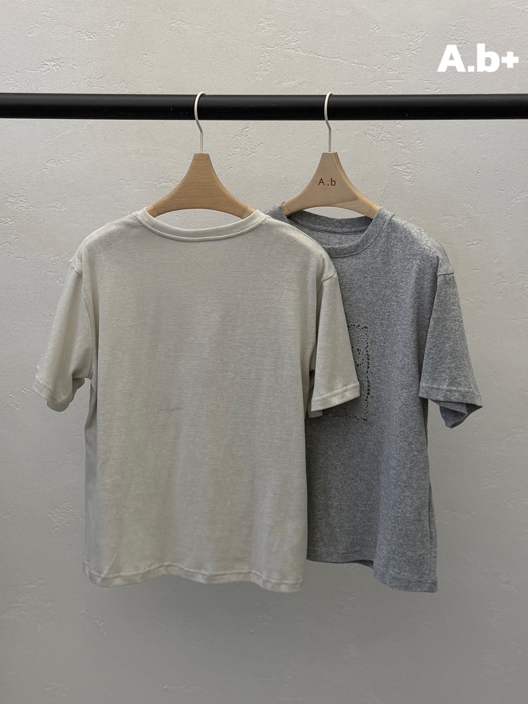 AUTUMN BEIGE PLUS韓國直郵女士新品推薦職業休閑26春夏，26夏季T恤A.b/AUTUMN BEIGET恤