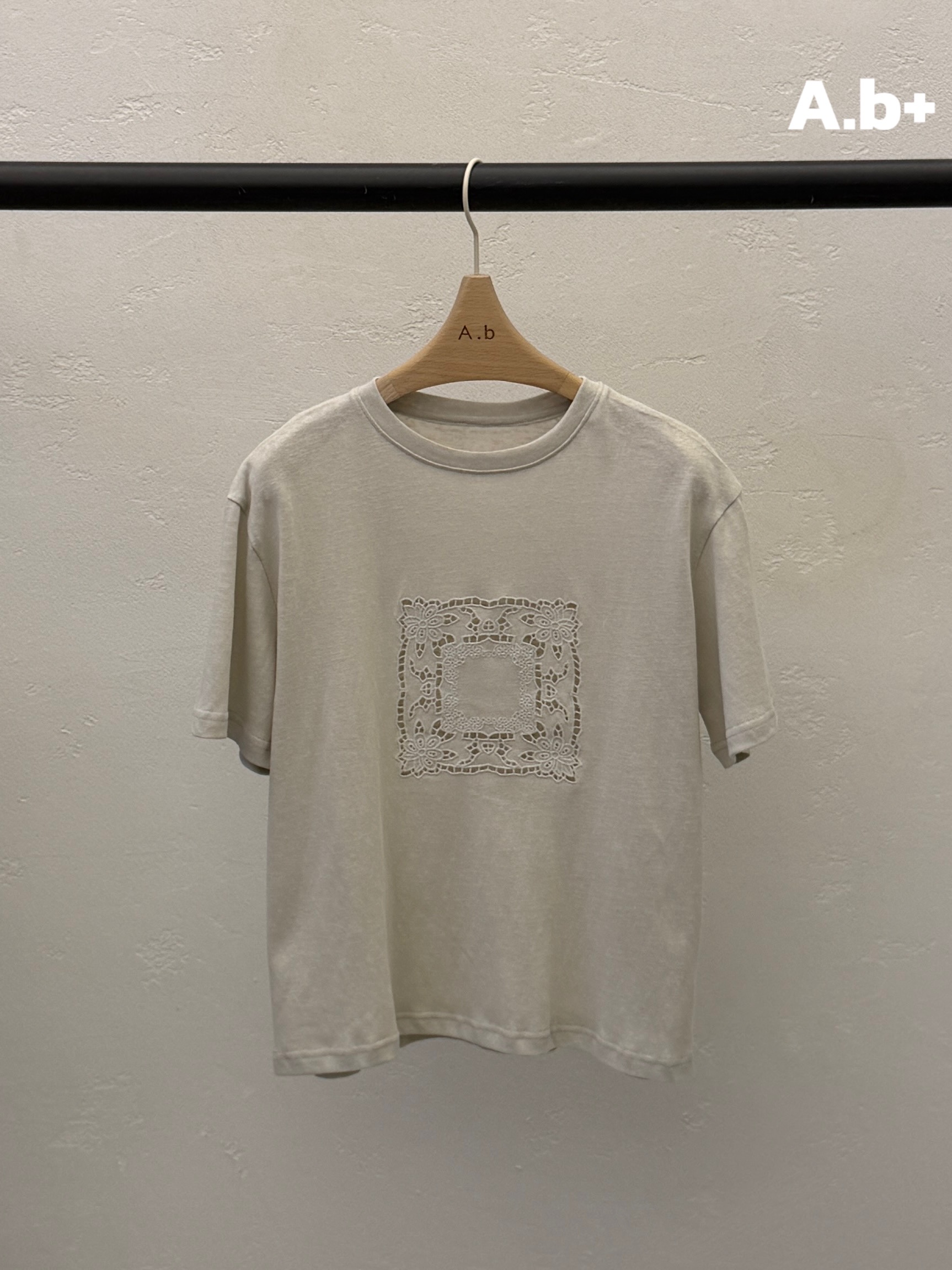 AUTUMN BEIGE PLUS韓國直郵女士新品推薦職業休閑26春夏，26夏季T恤A.b/AUTUMN BEIGET恤圖色2