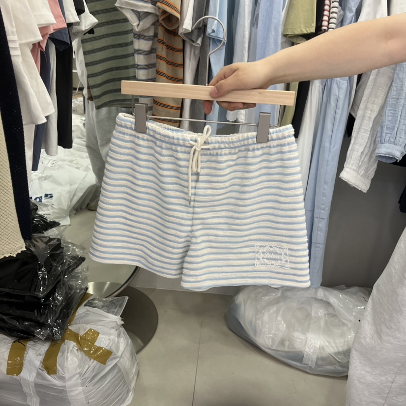 LELEN韓國直郵實拍女裝新品熱賣26春夏，26夏季短褲華夫格LELEN短褲圖色1