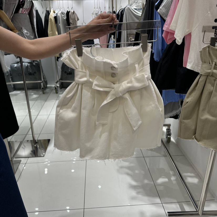 JENNIE韓國直郵實拍女士新款休閑26夏季人氣短褲含腰帶高腰JENNIE/VENEFIT短褲圖色1