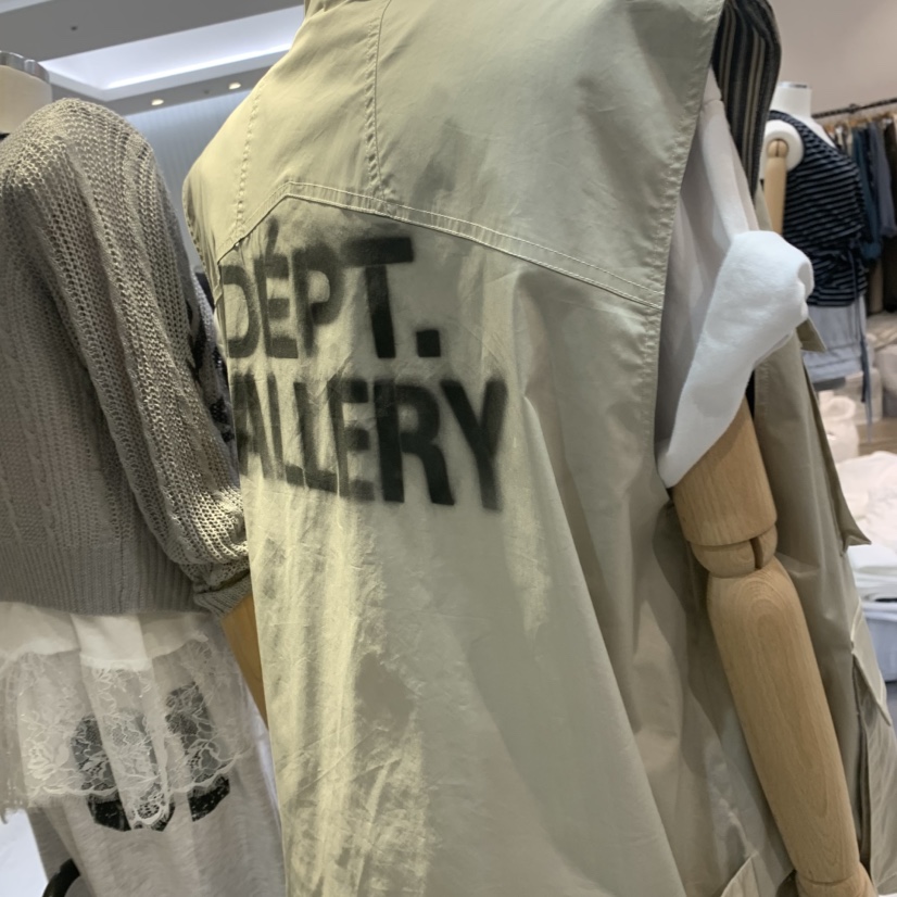 BLACKFRIDAY韓國直郵女裝新品職業推薦熱賣時尚馬甲不含內搭BLACK FRIDAY馬甲