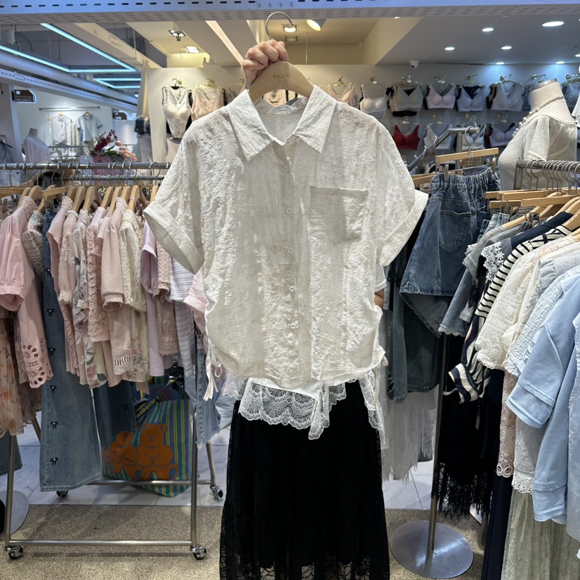 BELITA東大門實拍韓國女士新品26春夏時尚襯衫蕾絲衫花朵BELITA襯衫/蕾絲衫圖色2