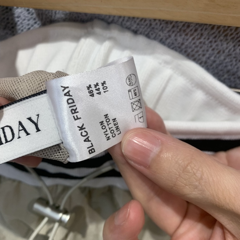 BLACKFRIDAY韓國東大門直郵女士新品人氣熱賣職業推薦短褲BLACK FRIDAY短褲