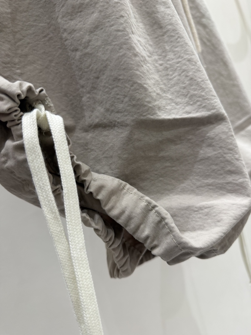 SHIRRING東大門直郵女裝新款26春夏推薦熱賣職業時尚短褲SHIRRING短褲