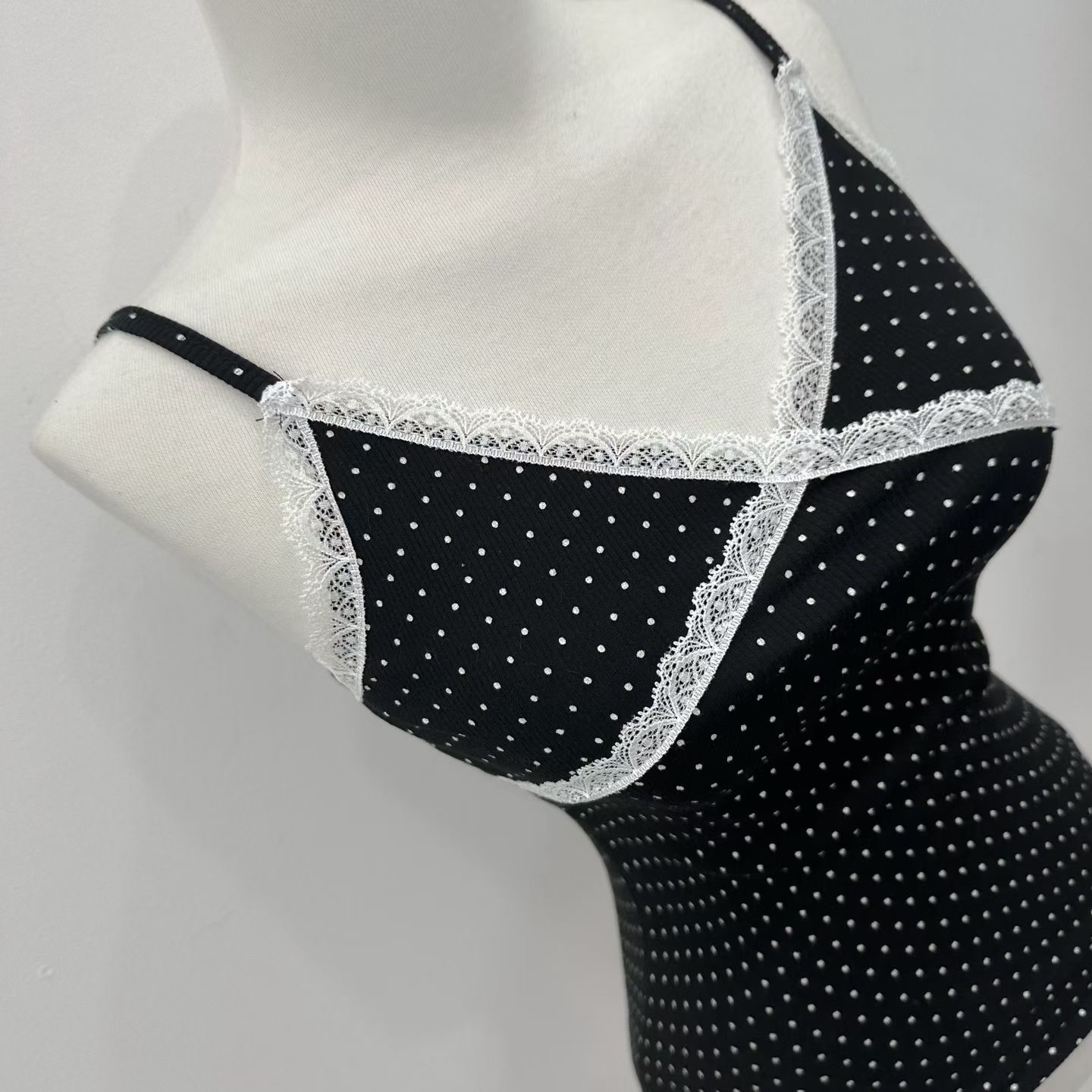 ISABELLA東大門代購女裝新品真品26春夏熱賣吊帶背心蕾絲ISABELLA吊帶/背心