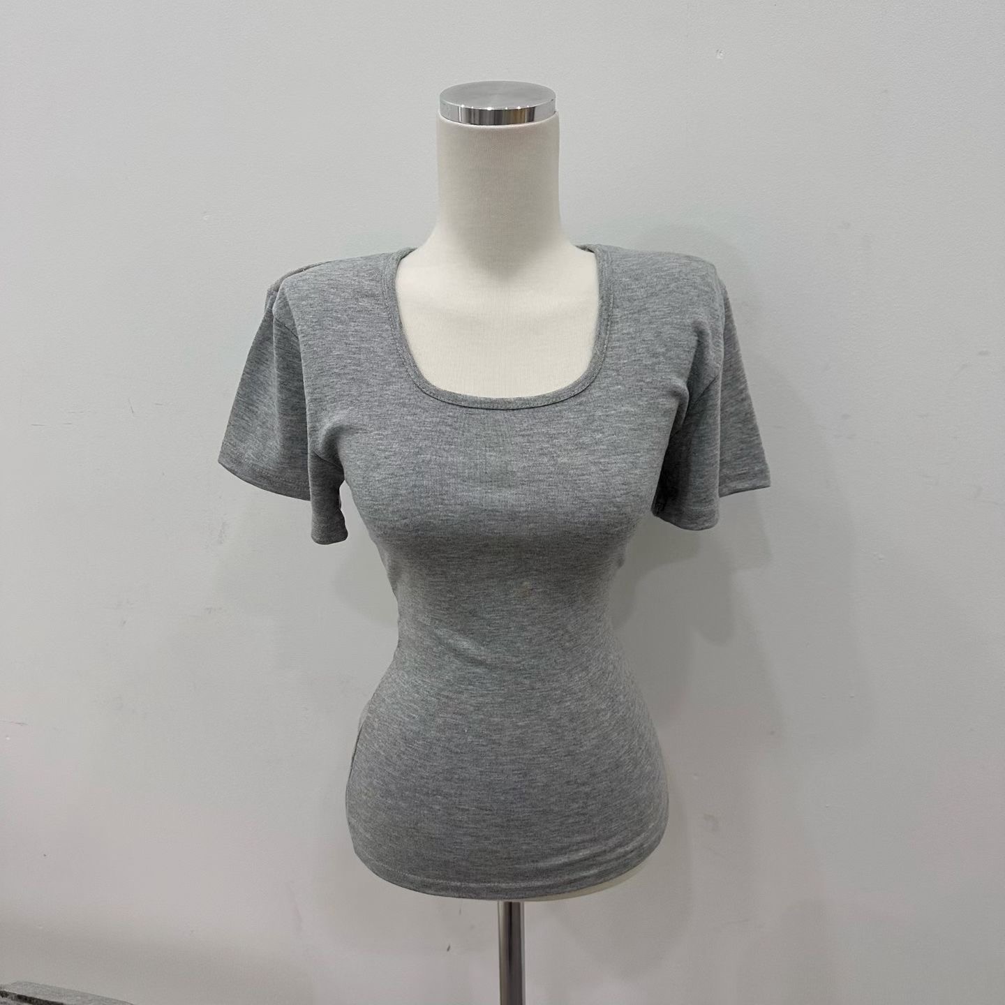 ISABELLA韓國代購女裝新品推薦人氣時尚真品熱賣26春夏T恤高領ISABELLAT恤圖色1