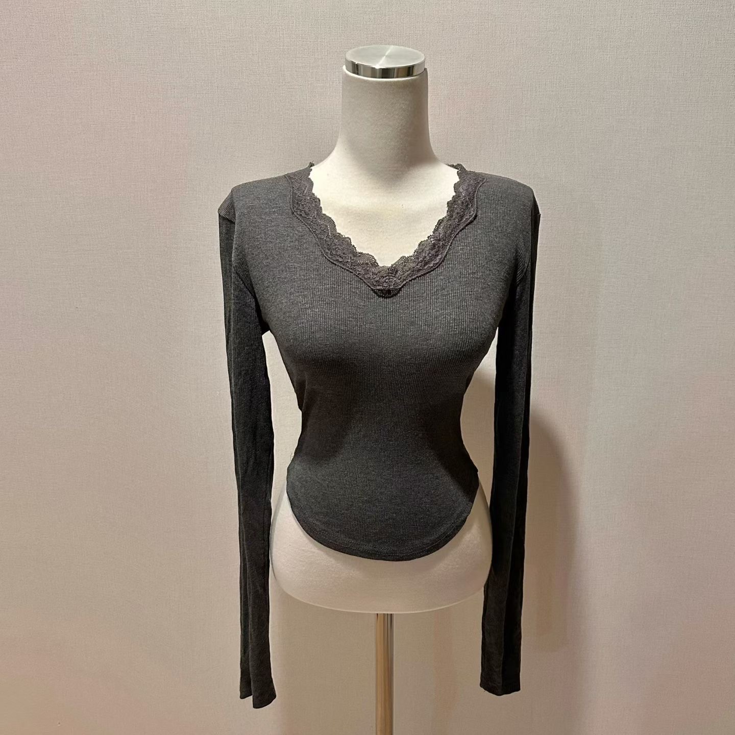 ISABELLA韓國代購女裝新品休閑熱賣真品職業長袖T恤蕾絲圓領ISABELLA長袖T恤圖色2