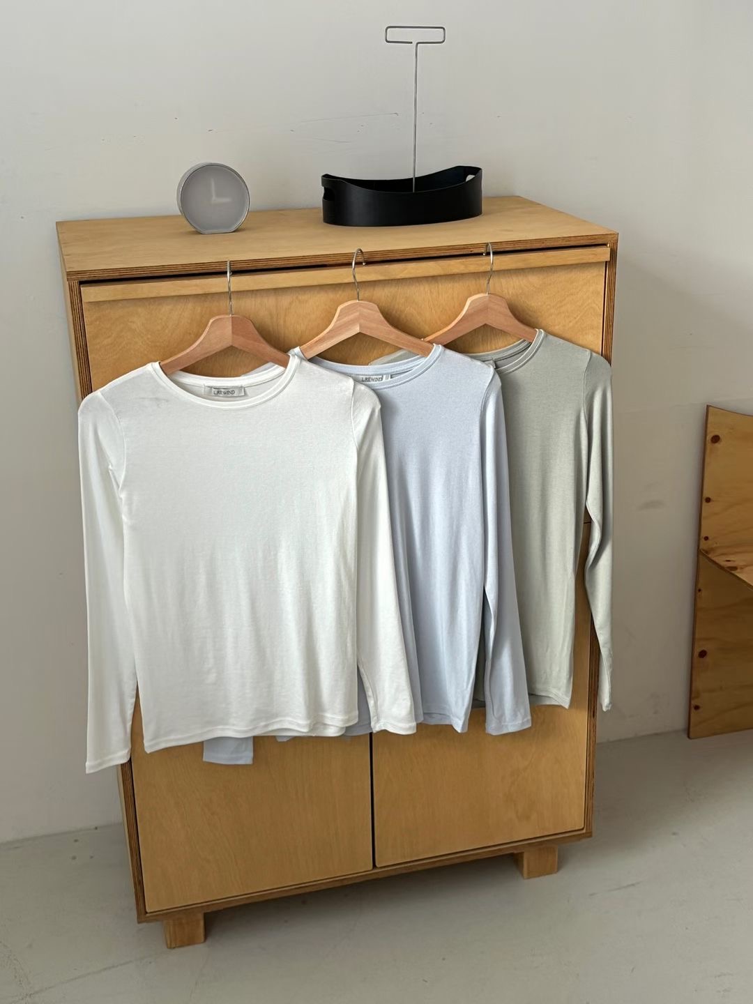 L.REWIND韓國直郵女裝新款時尚真品人氣熱賣職業長袖T恤L.REWIND長袖T恤圖色3左三色