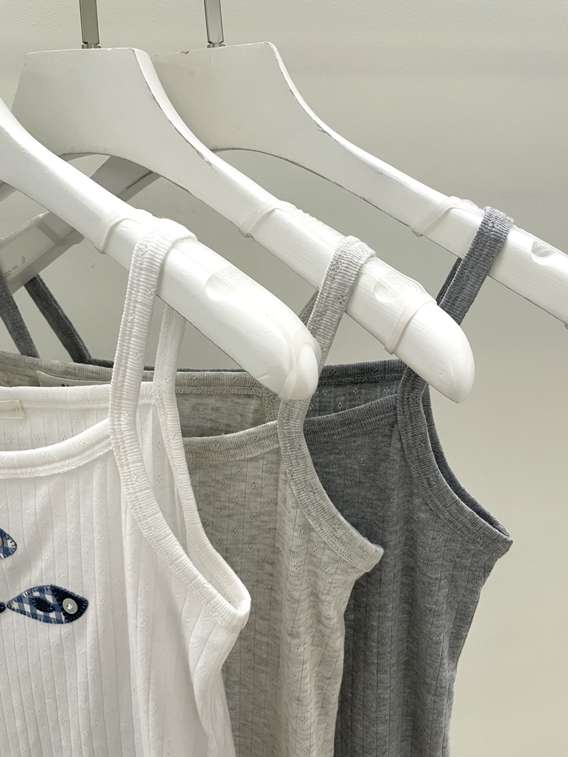 PEBBLE韓國代購女士新款推薦休閑人氣熱賣時尚吊帶背心刺繡PEBBLE吊帶/背心