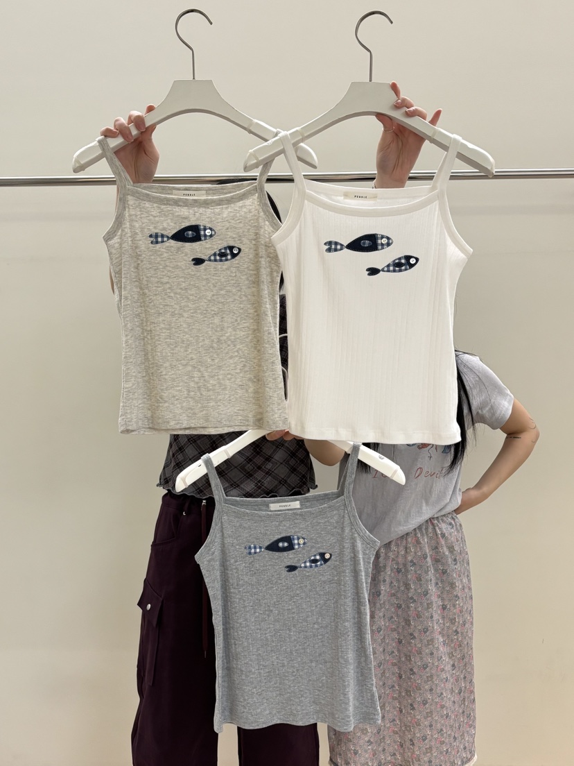 PEBBLE韓國代購女士新款推薦休閑人氣熱賣時尚吊帶背心刺繡PEBBLE吊帶/背心