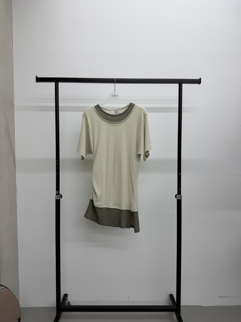 MINIMUZE韓國東大門直郵女裝新品職業26春夏時尚人氣26夏季T恤MINIMUZET恤圖色2